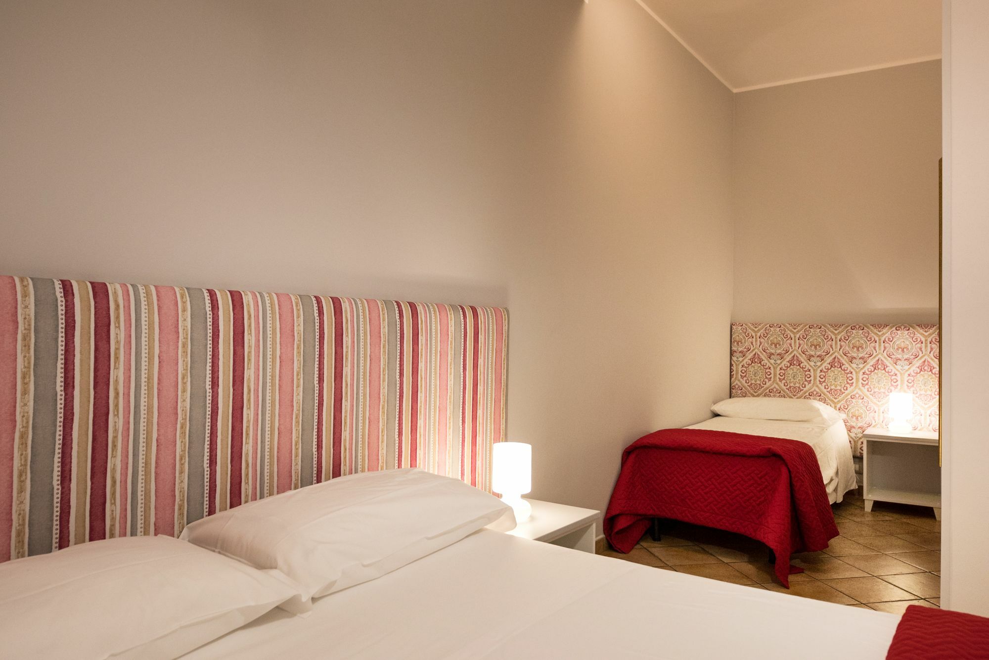 ポッツァッロ Cabrera House Bed & Breakfast エクステリア 写真