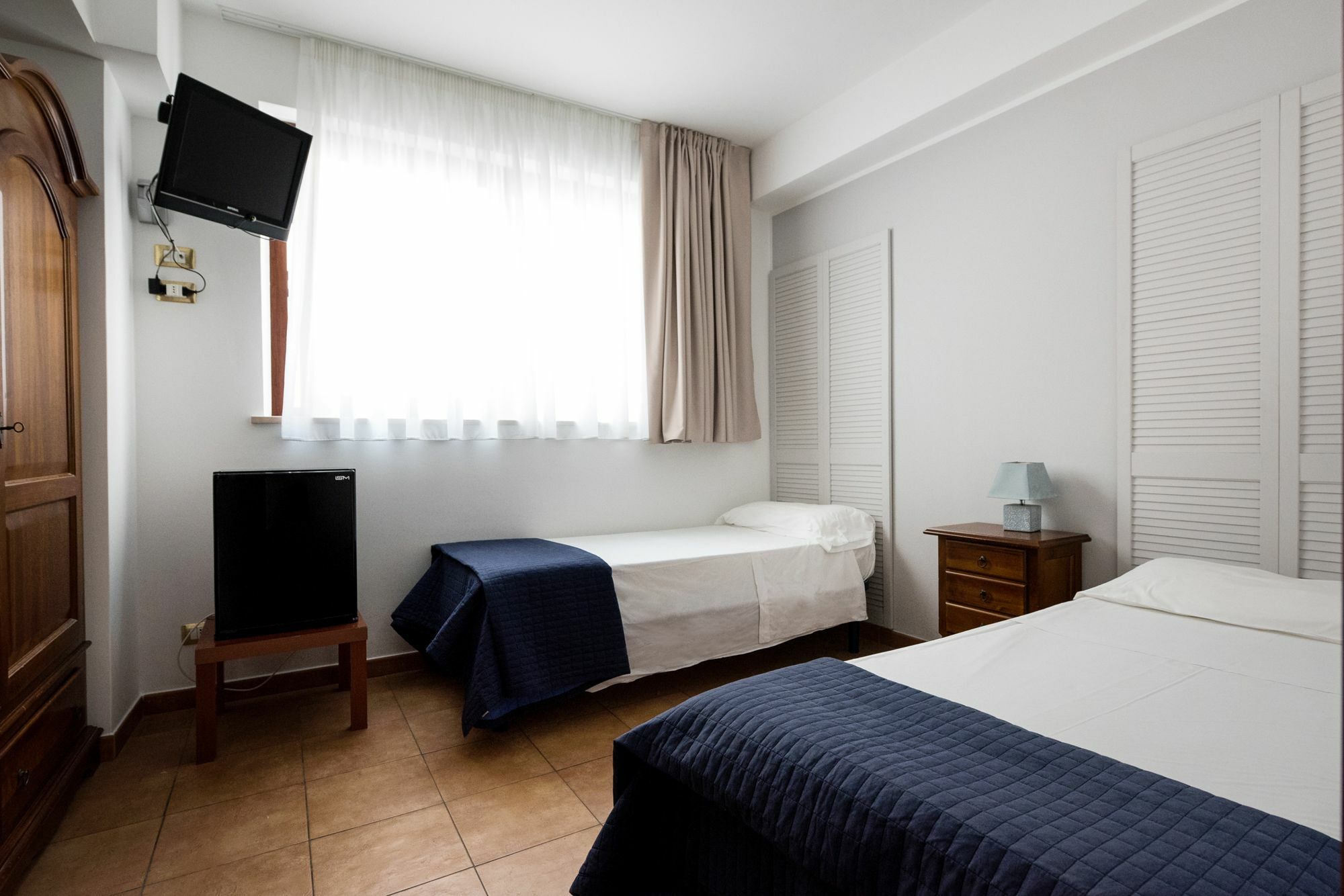 ポッツァッロ Cabrera House Bed & Breakfast エクステリア 写真