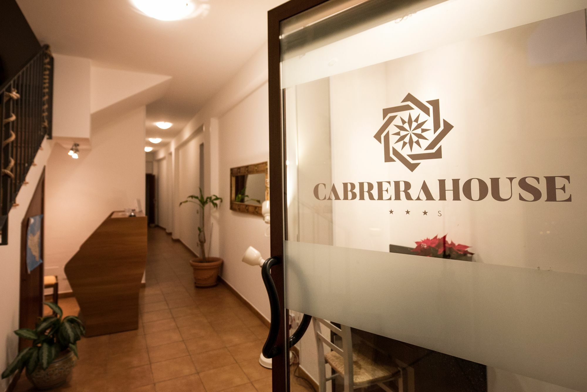 ポッツァッロ Cabrera House Bed & Breakfast エクステリア 写真